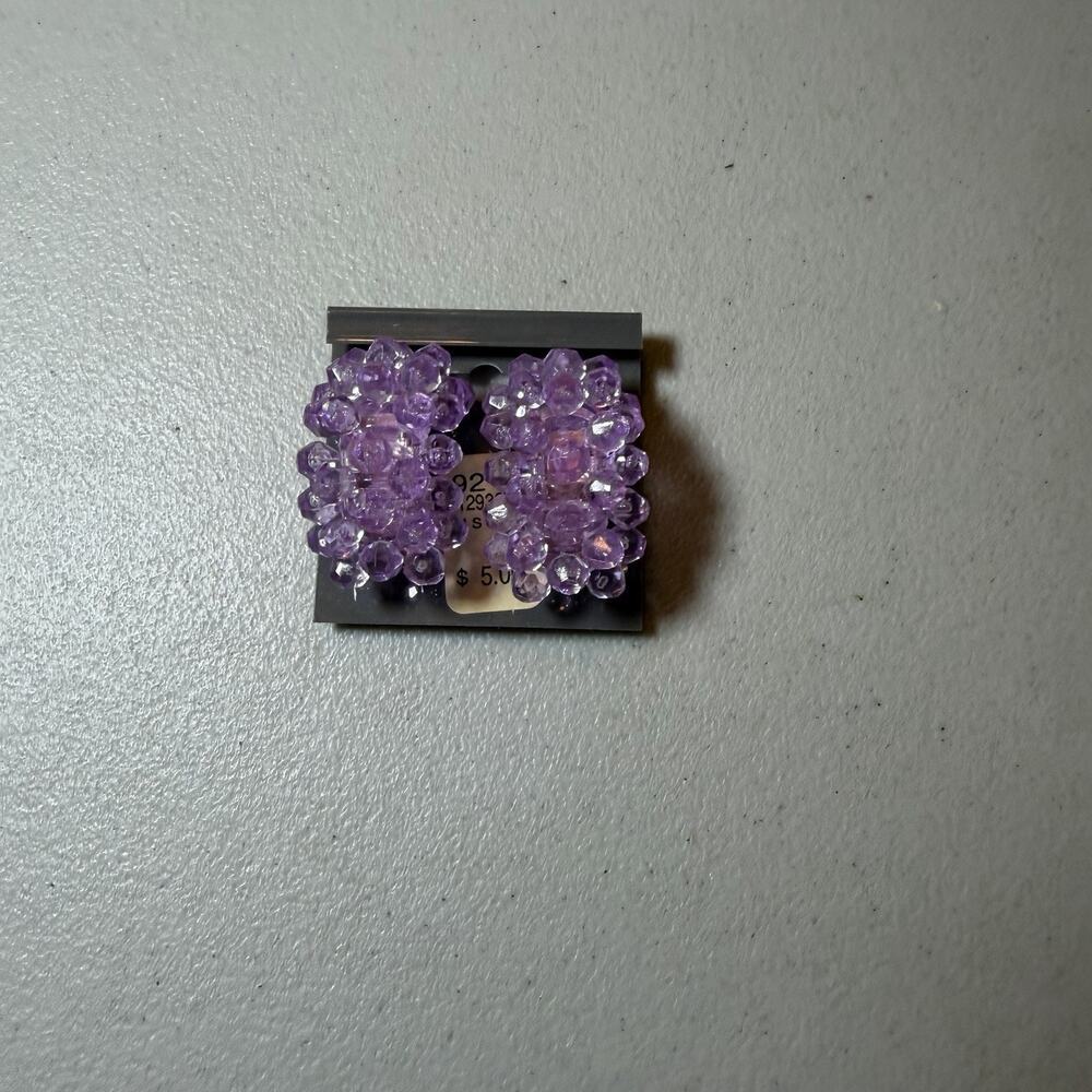 Vintage Purple Faceted Lucite Bead Cluster Clip On Earrings Vibrant Berry Like